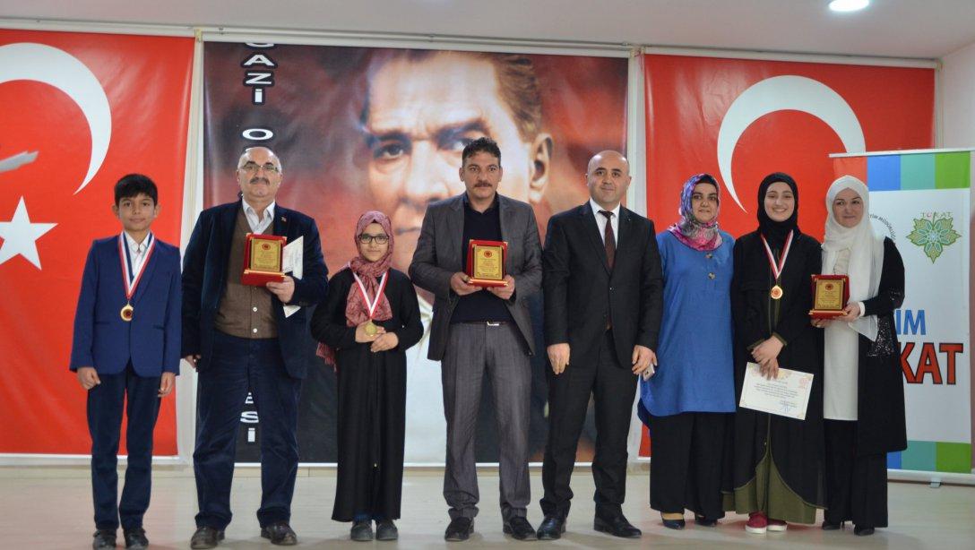 Arapça Yarışmasında İmam Hatip Ortaokulunun Başarısı