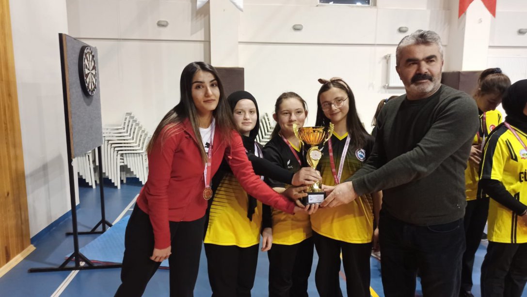 Cumhuriyet YBO Öğrencileri Dart İl Şampiyonu Oldu