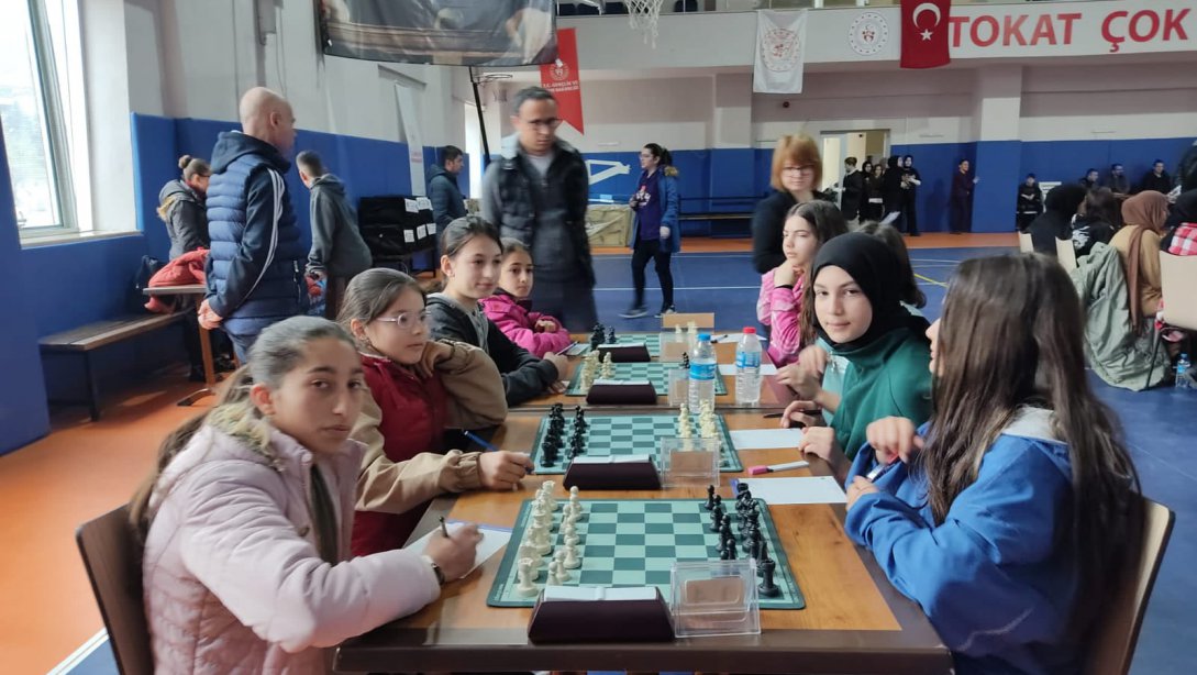 Ormandibi Şehit Adem Tar Ortaokulu Öğrencilerimizden, Yıldız Kızlar Satranç Turnuvasında İl 3.' lüğü Geldi.