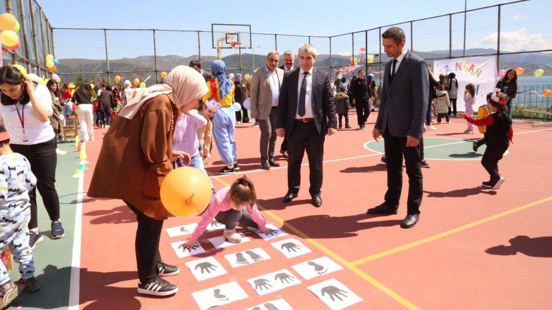 İlçe Milli Eğitim Müdürü Sayın Nuri YILDIZ, 23 Nisan Ulusal Egemenlik ve Çocuk Bayramı Şenliklerine Katıldı.