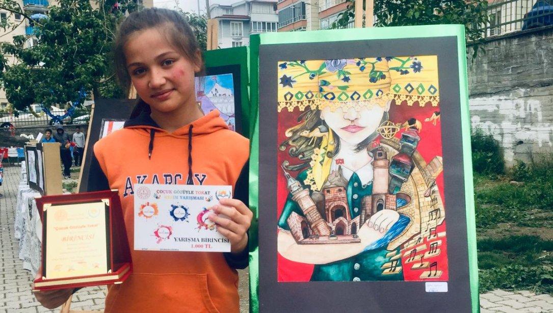 Almus Akarçay YBO Öğrencimiz, 'Çocuk Gözüyle Tokat' Resim Yarışmasında İl 1.'si Olmuştur... 
